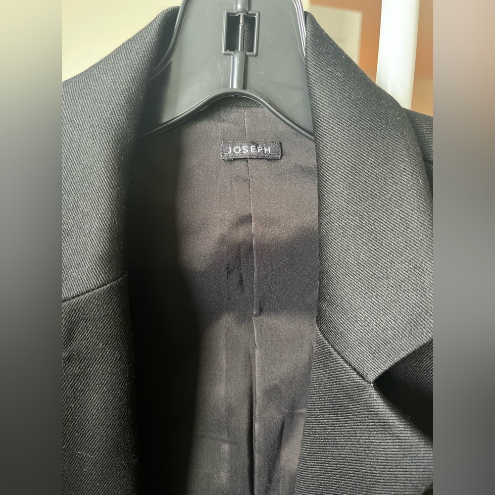 Joseph 98% wool blazer black